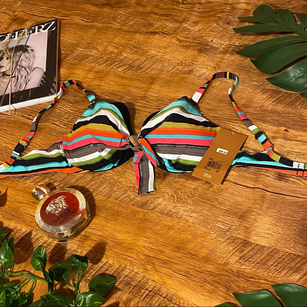 COPY - Captiva multicolor bikini top Size M Brand New NWT